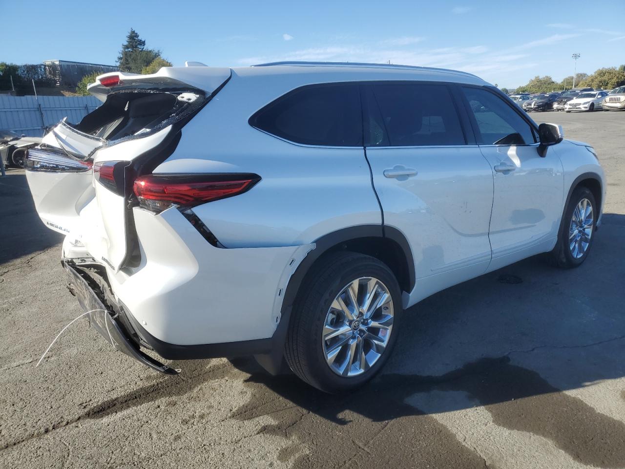 2023 TOYOTA HIGHLANDER L VIN:5TDKDRBH9PS000686