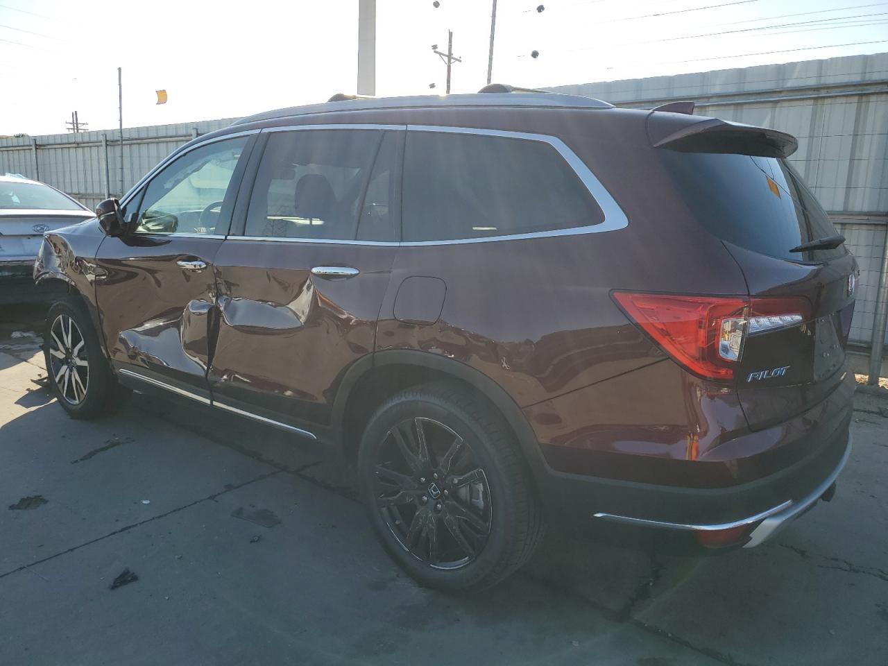 2022 HONDA PILOT TOURING VIN:5FNYF6H60NB000098