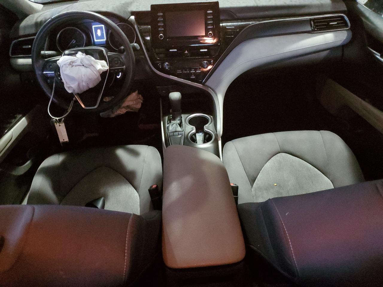 2022 TOYOTA CAMRY LE VIN:4T1C11AK4NU654107