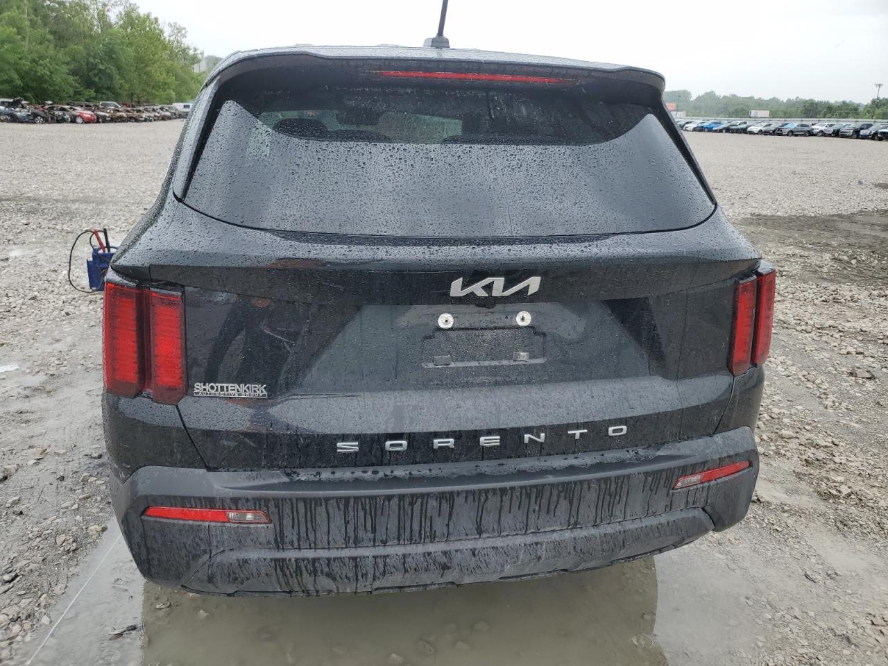 2022 KIA SORENTO LX VIN:5XYRG4LC8NG143036