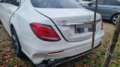 2020 Mercedes-Benz E 300 VIN: