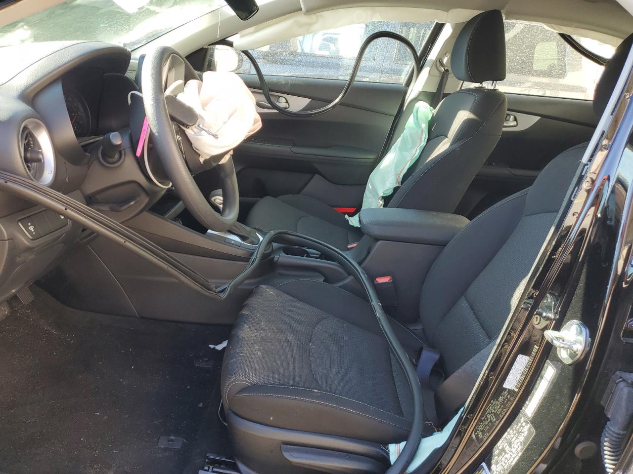 2024 KIA FORTE LX VIN:3KPF24AD7RE811845
