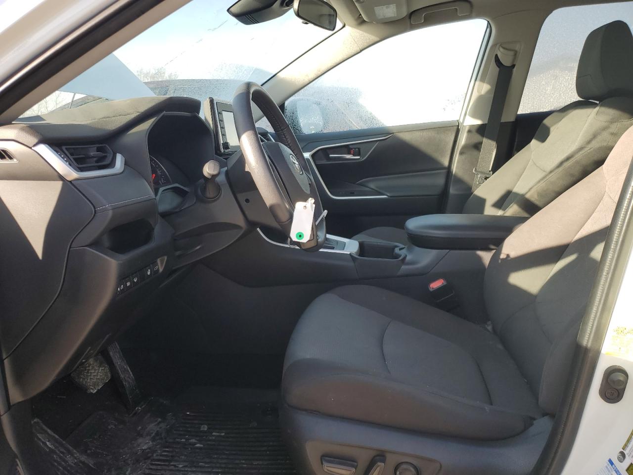2022 TOYOTA RAV4 XLE VIN:2T3P1RFV8NC268883