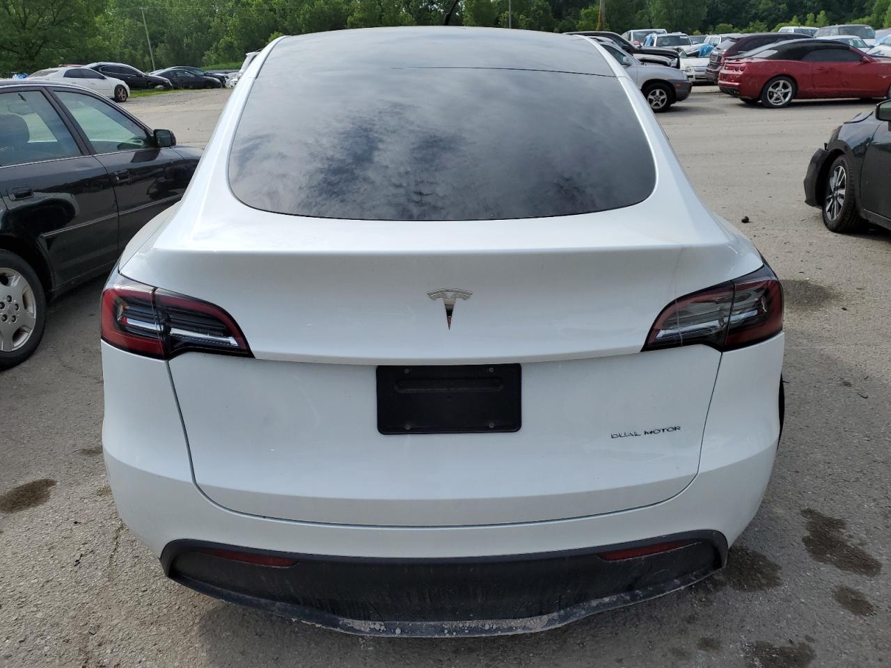 2023 TESLA MODEL Y  VIN:7SAYGDEE4PF813141