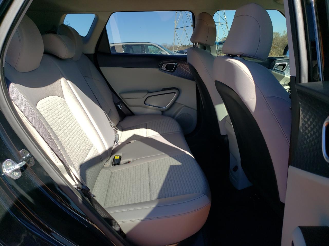 2022 KIA SOUL LX VIN:KNDJ23AU2N7181098