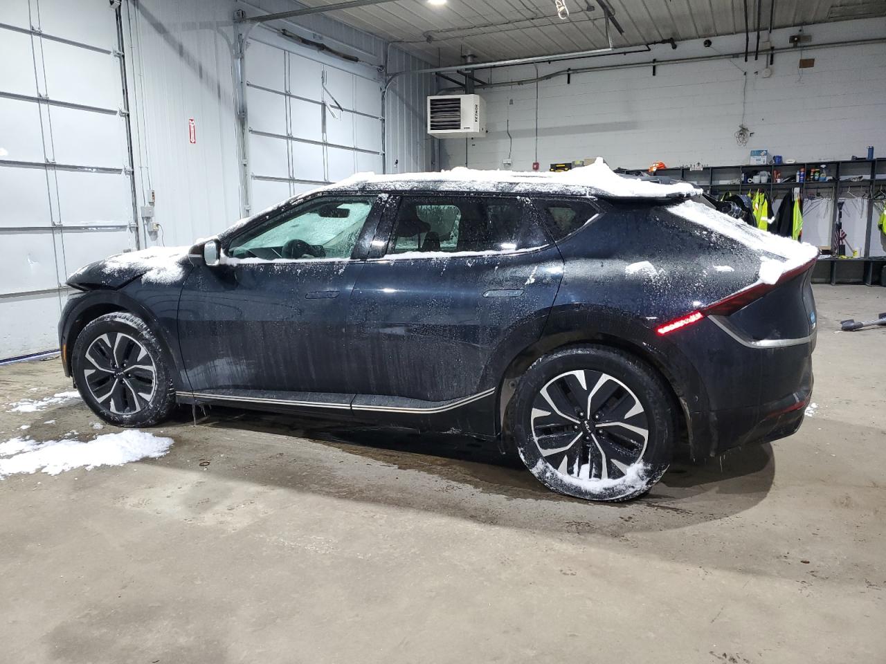 2022 KIA EV6 LIGHT VIN:KNDC3DLC3N5039189