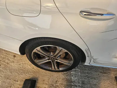 2019 Mercedes-Benz E 300 WDDZF4JB5KA632623 VIN:WDDZF4JB5KA632623