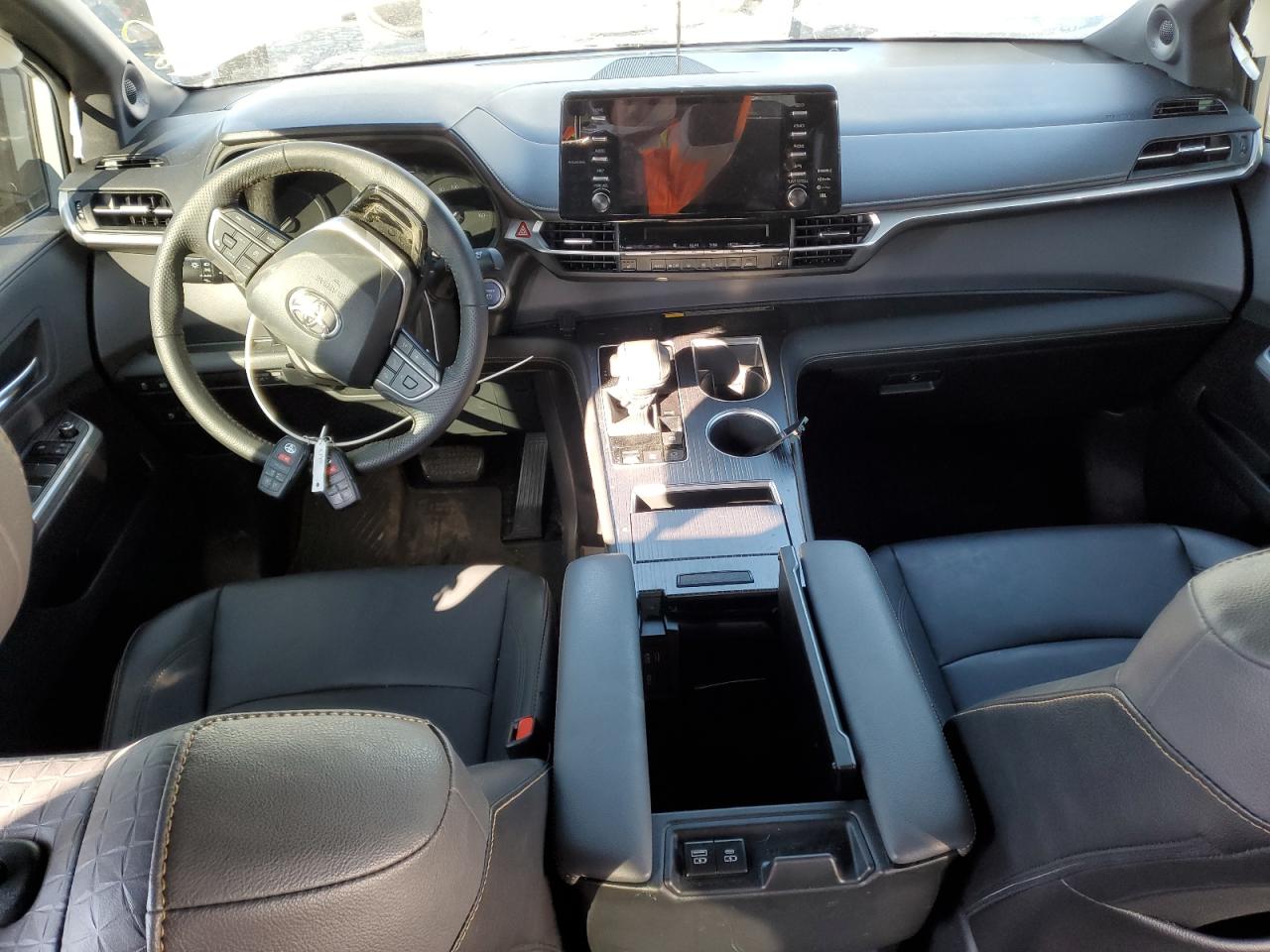 2022 TOYOTA SIENNA XLE VIN:5TDASKFC5NS047766