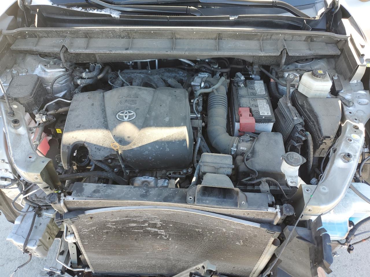 2022 TOYOTA HIGHLANDER XLE VIN:5TDGZRBH1NS594310