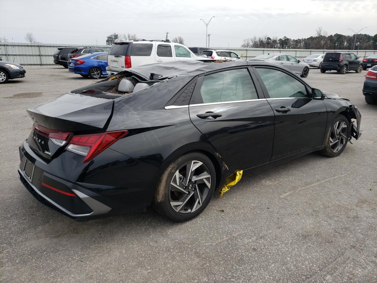 2024 HYUNDAI ELANTRA LIMITED VIN:KMHLP4DG5RU673990