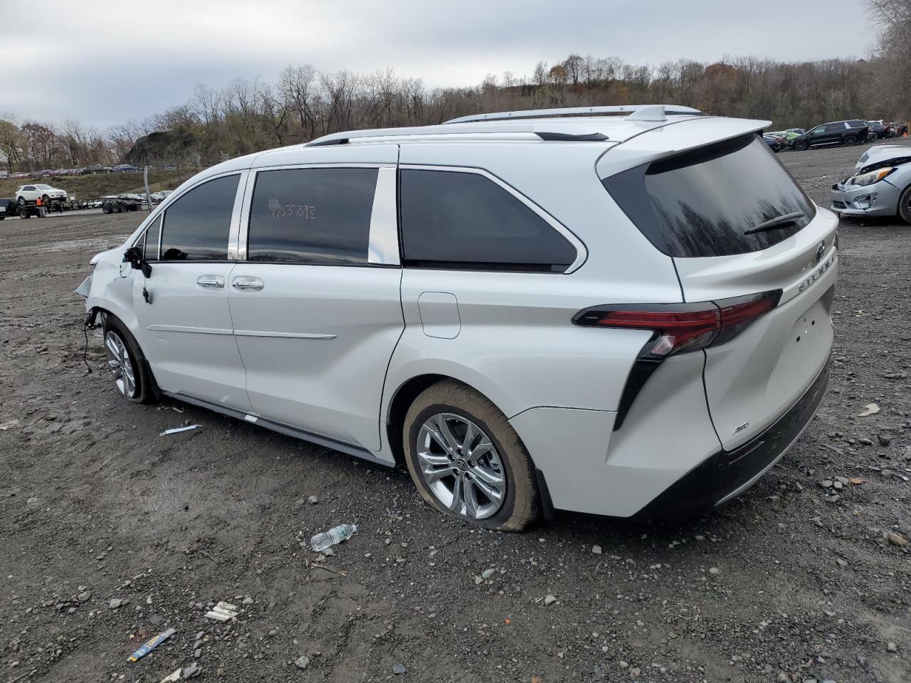 2024 TOYOTA SIENNA LIMITED VIN:5TDESKFC7RS109773