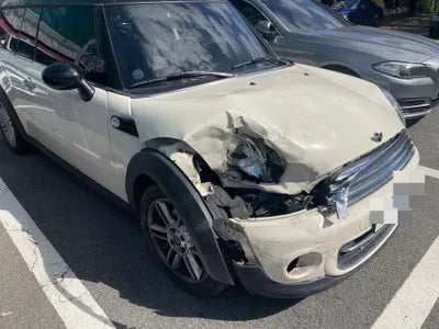 2014 MINI Clubman VIN: