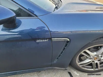 2015 Porsche Panamera VIN: