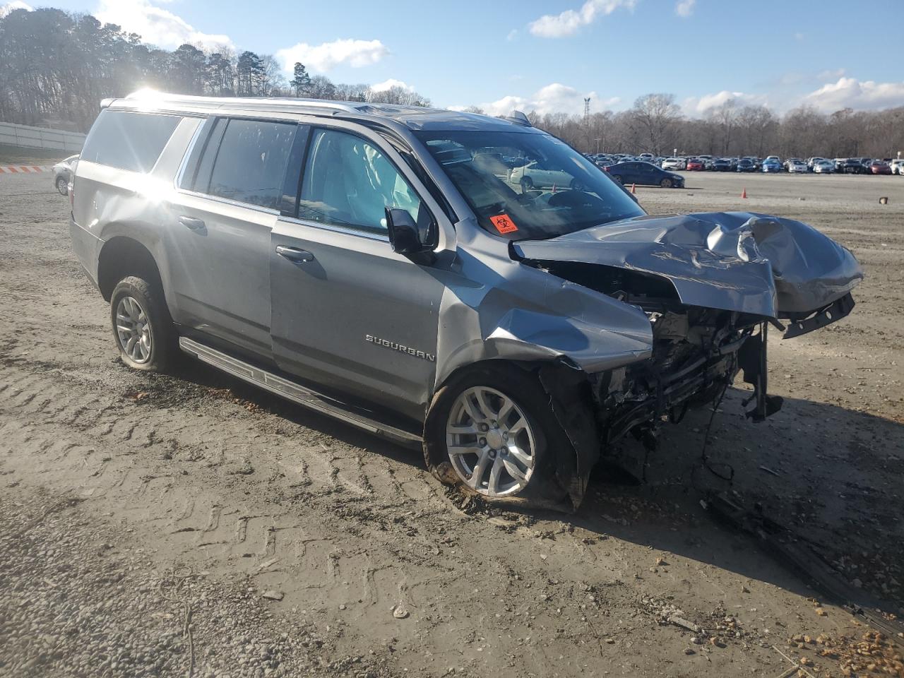 2022 CHEVROLET SUBURBAN K1500 LT VIN:1GNSKCKD9NR339175