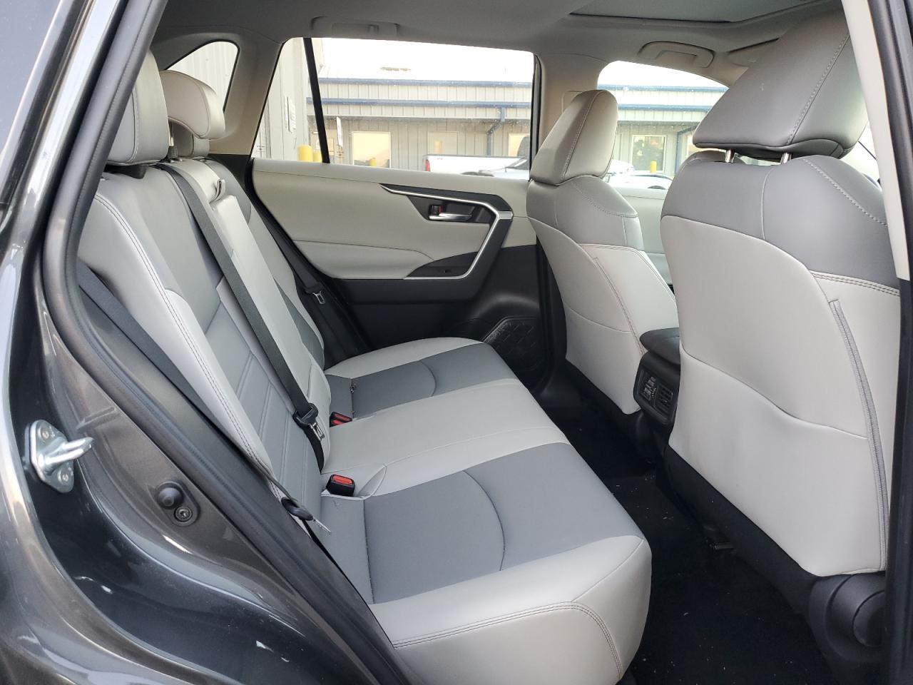 2022 TOYOTA RAV4 XLE PREMIUM VIN:2T3C1RFV2NW232961