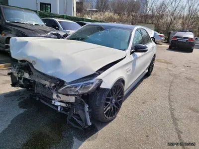 2015 Mercedes-Benz C 63 AMG WDDWF8GB8FF135348 VIN:WDDWF8GB8FF135348