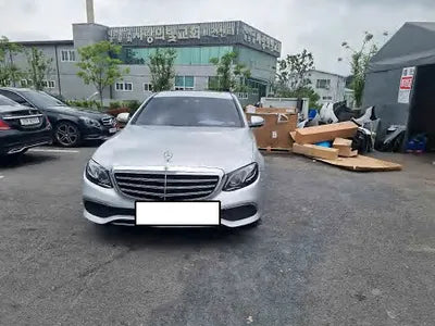 2018 Mercedes-Benz E 300 WDDZF4KB6JA331615 VIN:WDDZF4KB6JA331615