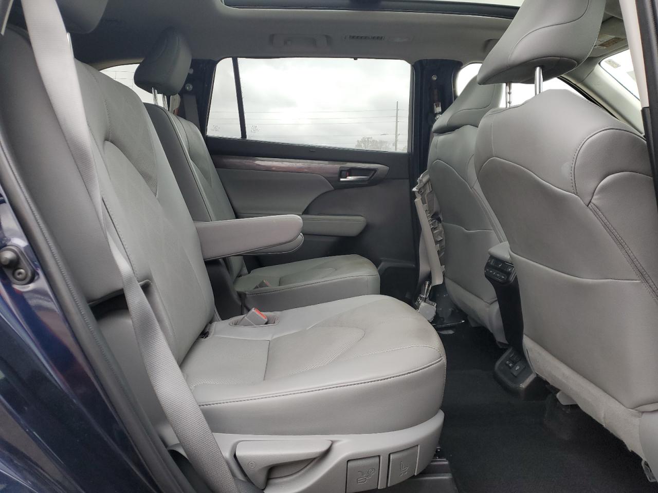 2022 TOYOTA HIGHLANDER PLATINUM VIN:5TDFZRBH2NS217416