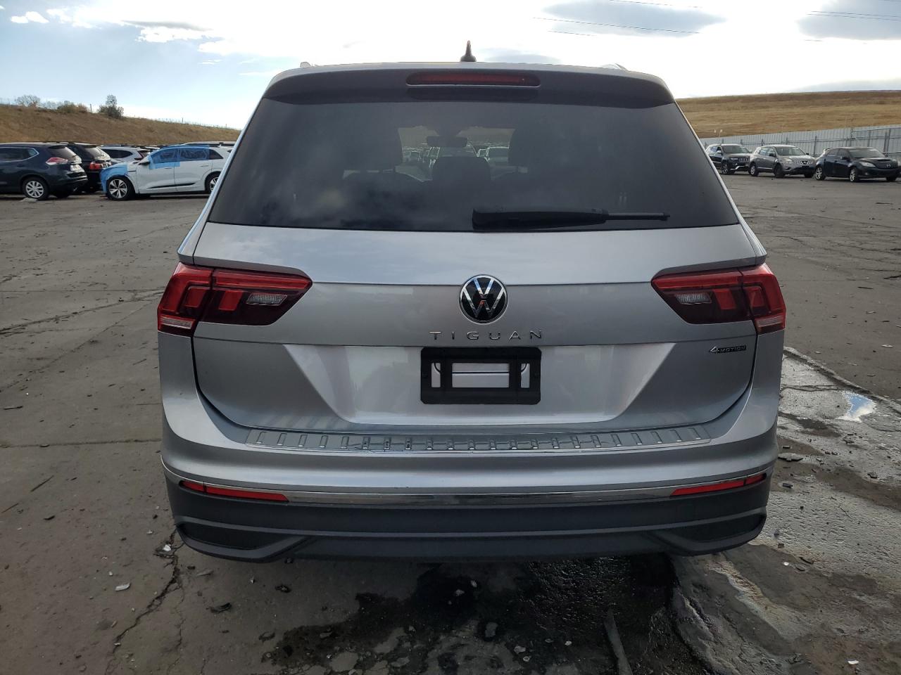 2022 VOLKSWAGEN TIGUAN SE VIN:3VV2B7AX1NM099084