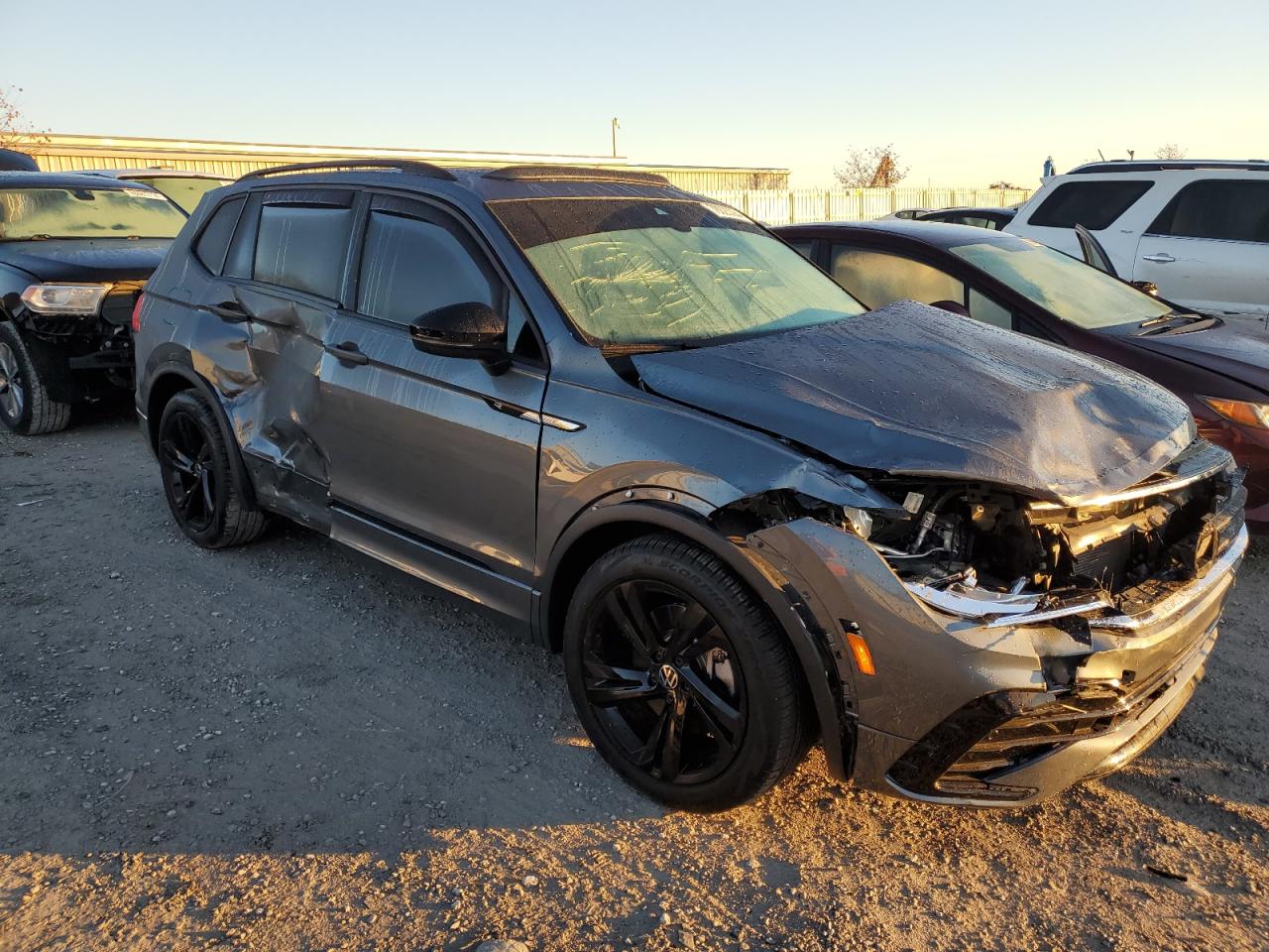 2024 VOLKSWAGEN TIGUAN SE R-LINE BLACK VIN:3VV8B7AX5RM044606