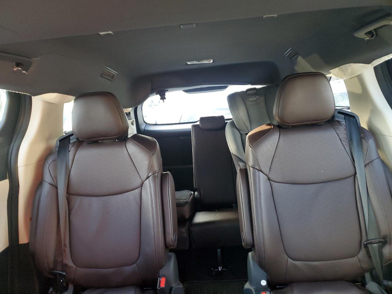 2024 TOYOTA SIENNA LIMITED VIN:5TDESKFC8RS144211