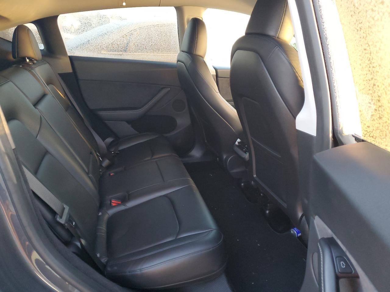 2023 TESLA MODEL Y  VIN:7SAYGDEEXPA188113
