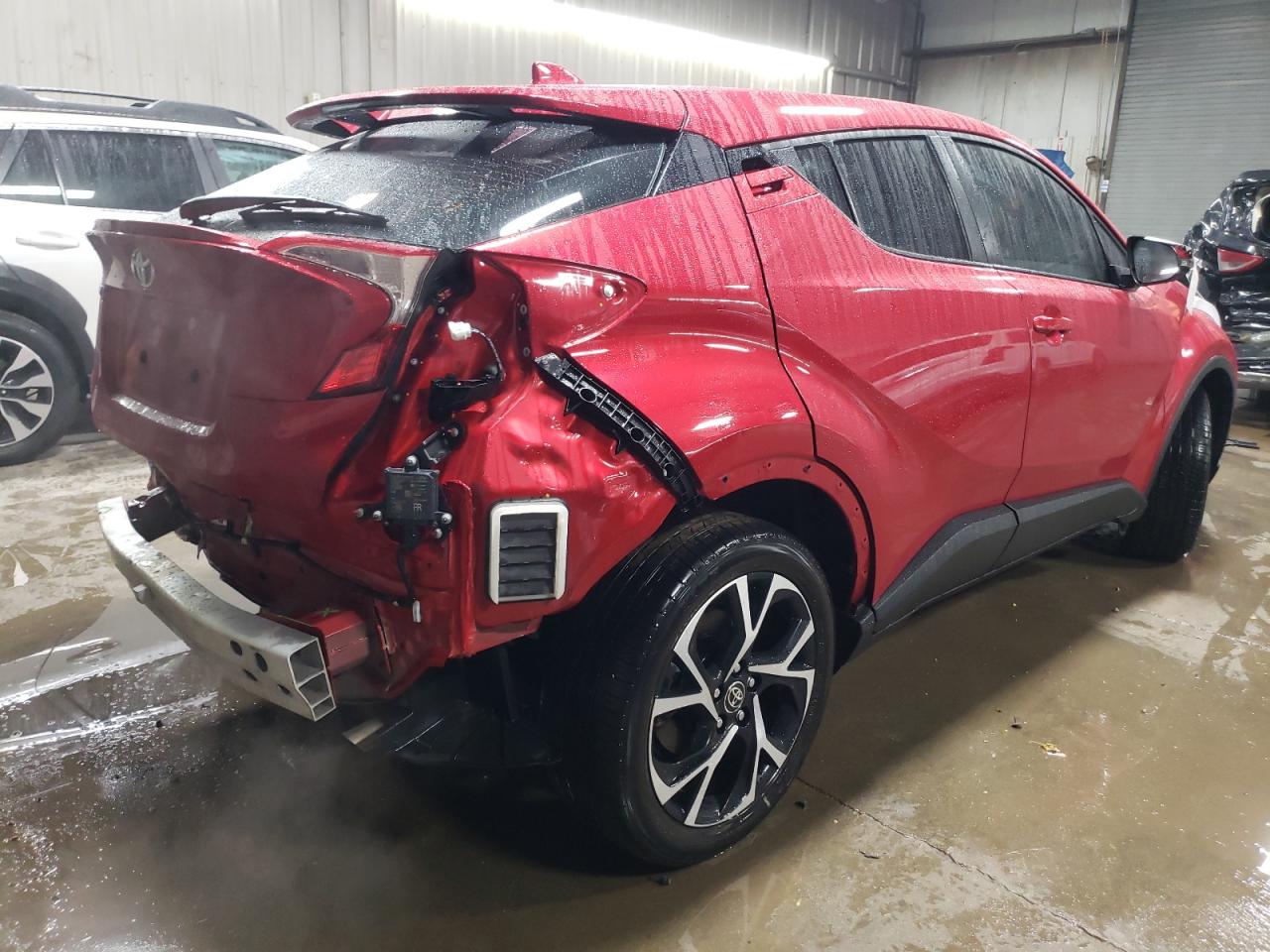 2022 TOYOTA C-HR XLE VIN:NMTKHMBX0NR144198