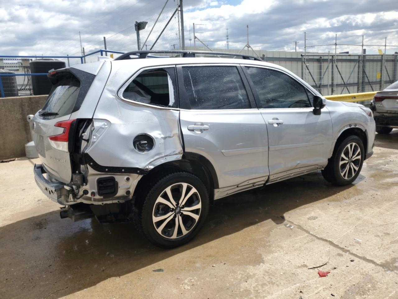 2022 SUBARU FORESTER LIMITED VIN:JF2SKANCXNH466380