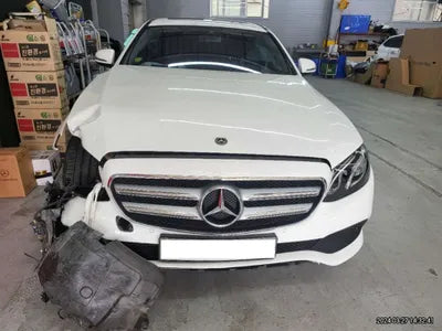 2018 Mercedes-Benz E 200 WDDZF4CB8JA441791 VIN:WDDZF4CB8JA441791