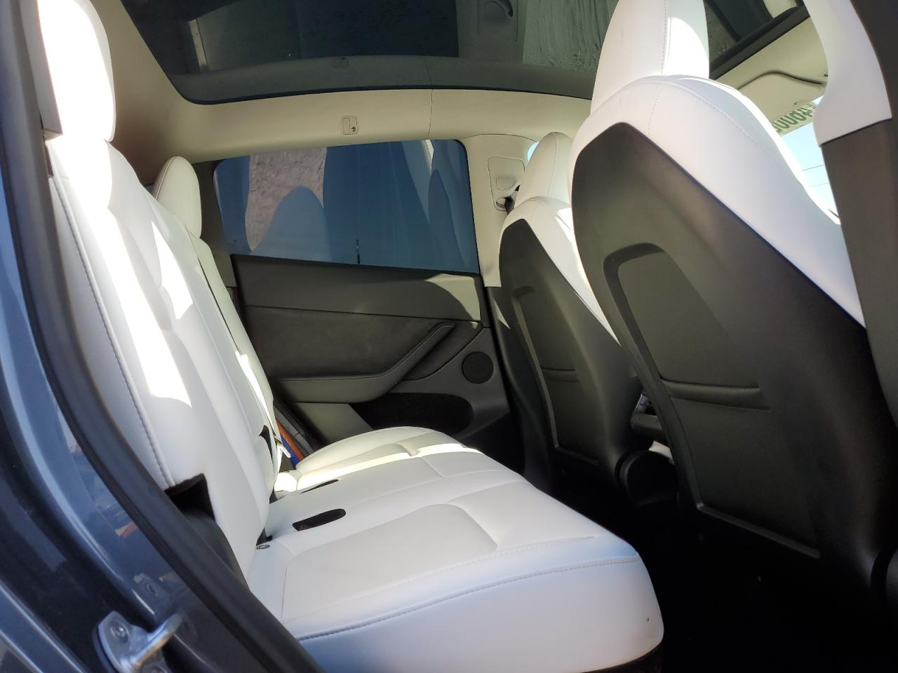 2023 TESLA MODEL Y  VIN:7SAYGDEE0PF924818