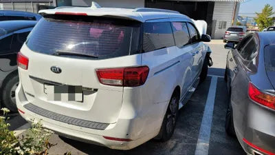 2014 Kia Carnival VIN: