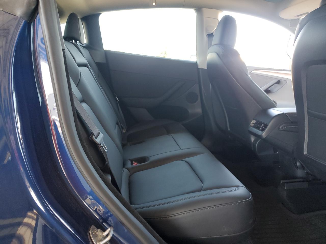 2023 TESLA MODEL Y  VIN:7SAYGDEDXPF979185