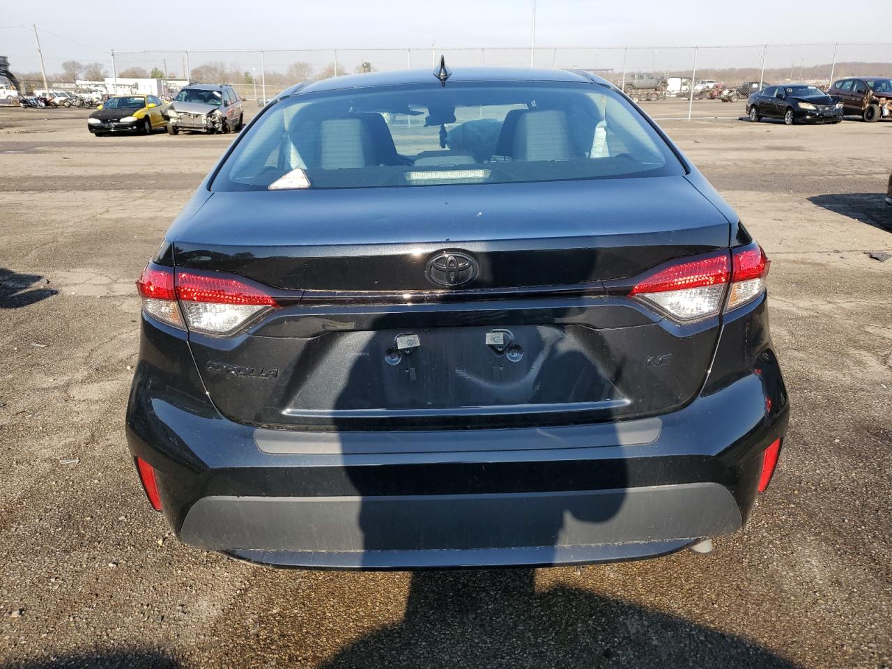 2022 TOYOTA COROLLA LE VIN:5YFEPMAE2NP318833