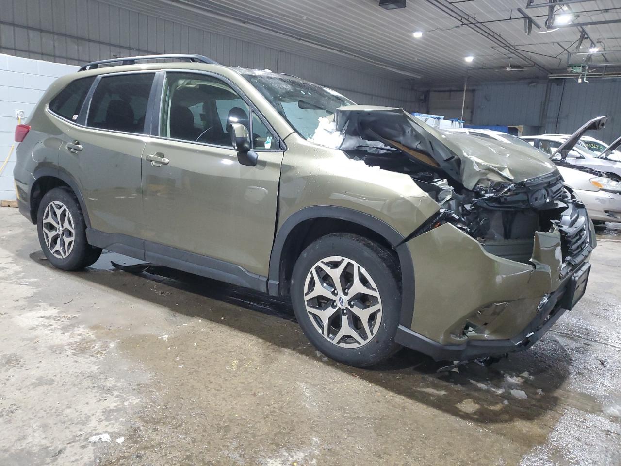 2022 SUBARU FORESTER PREMIUM VIN:JF2SKAEC0NH476030