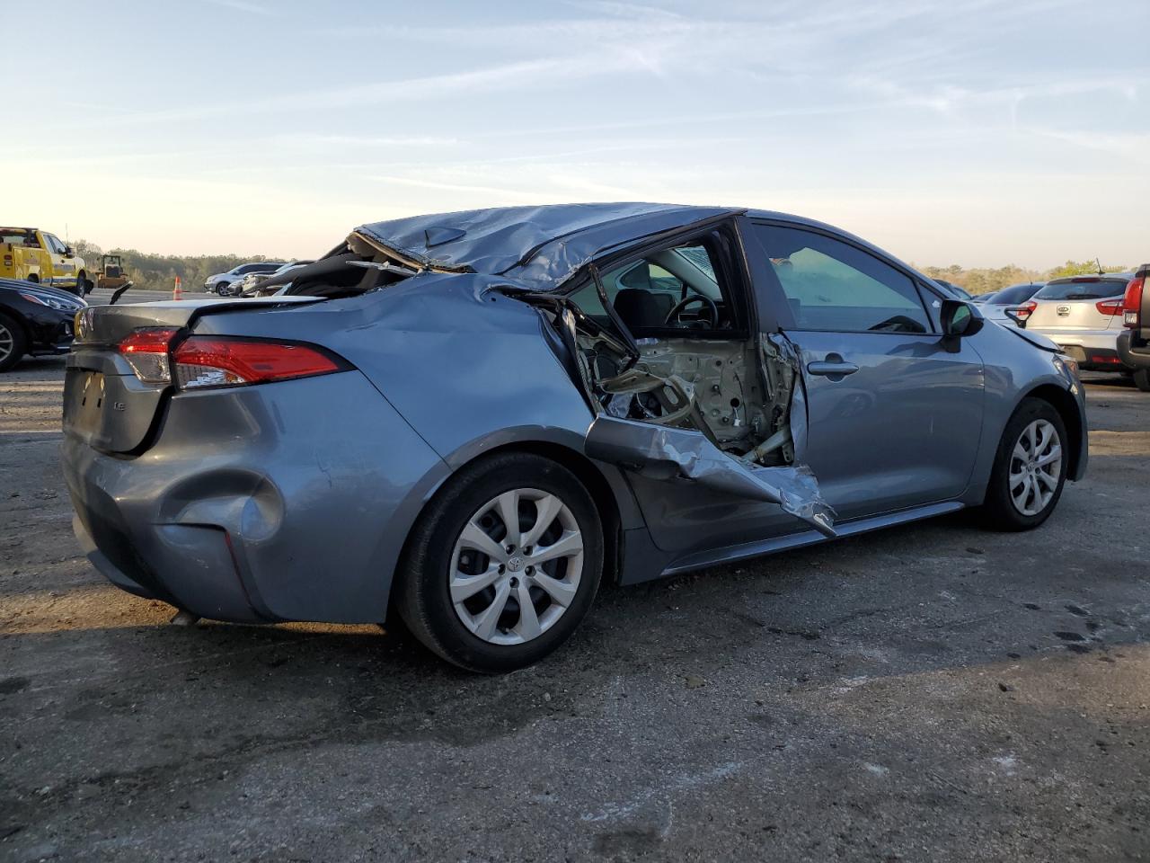 2022 TOYOTA COROLLA LE VIN:5YFEPMAE6NP313103