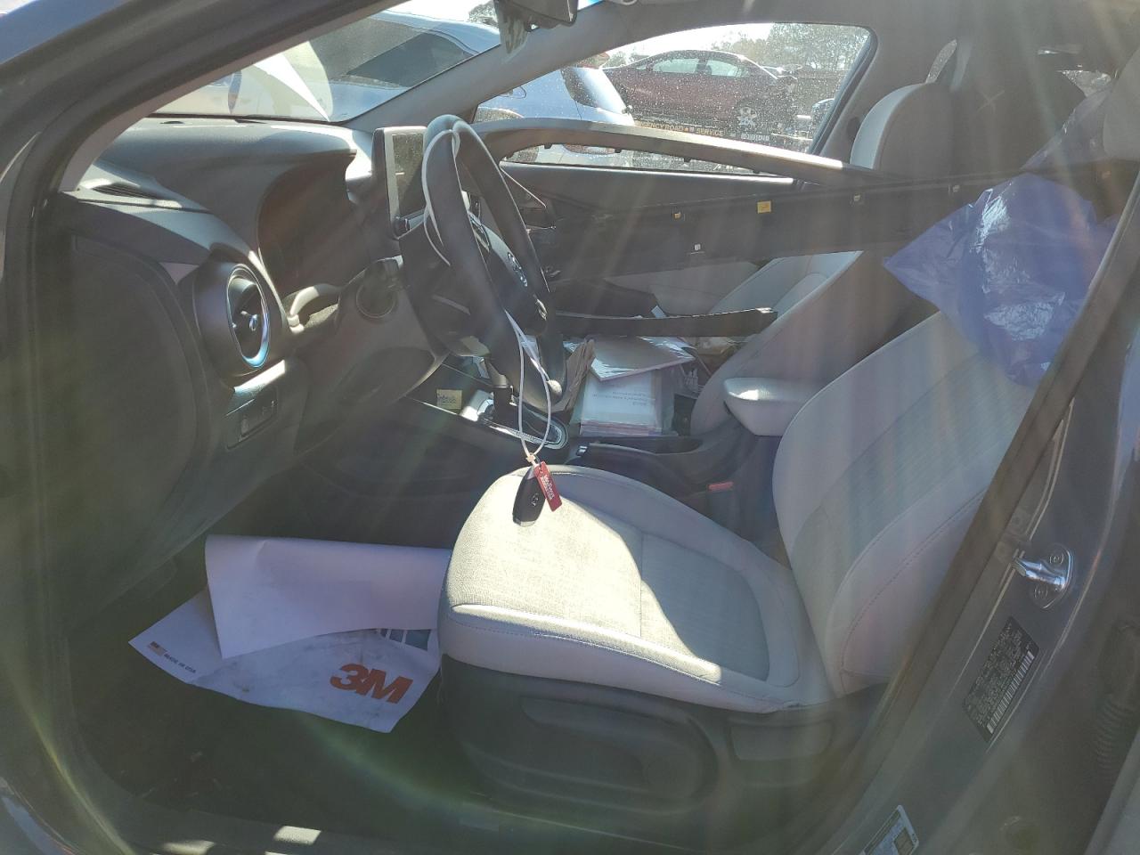 2022 HYUNDAI KONA SEL VIN:KM8K62ABXNU881319