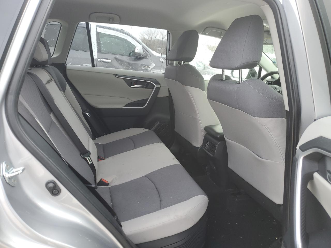 2023 TOYOTA RAV4 XLE VIN:JTMRWRFV9PJ057928
