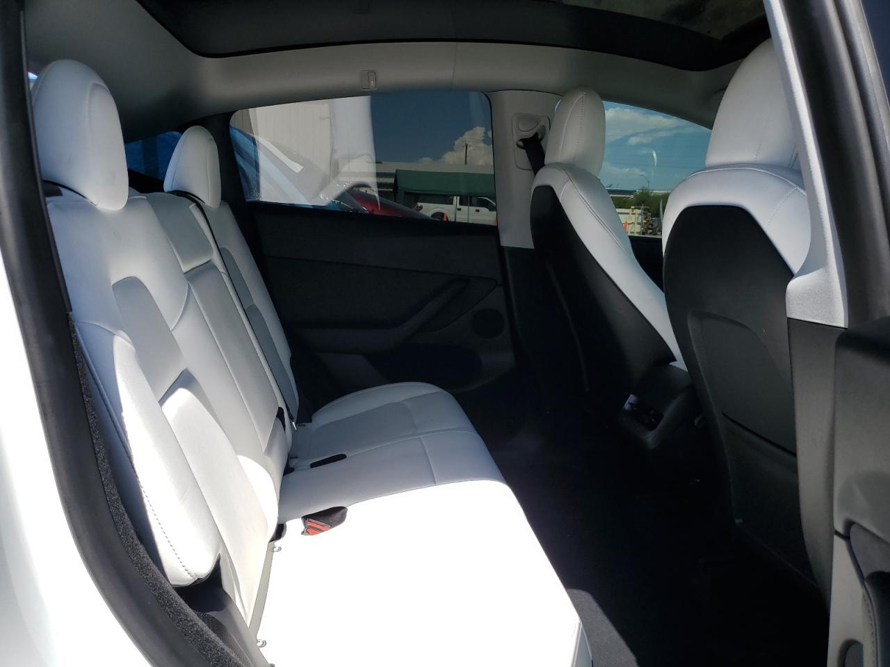 2023 TESLA MODEL Y  VIN:7SAYGDEE5PF627902