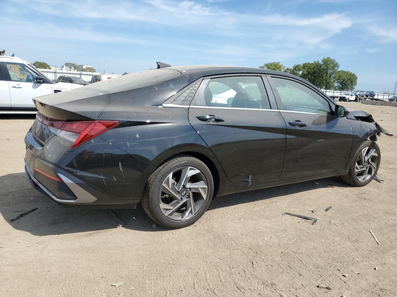 2024 HYUNDAI ELANTRA SEL VIN:KMHLS4DG2RU660273