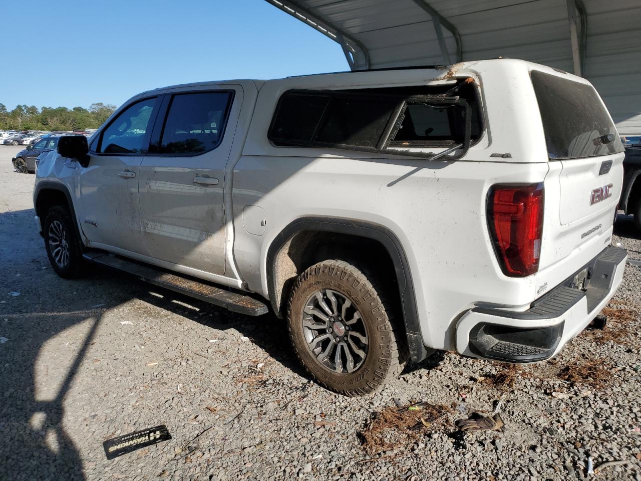 2022 GMC SIERRA K1500 AT4 VIN:1GTUUEET4NZ602327