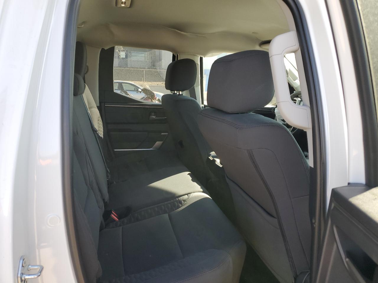2024 TOYOTA TUNDRA DOUBLE CAB SR VIN:5TFLA5DA1RX185075