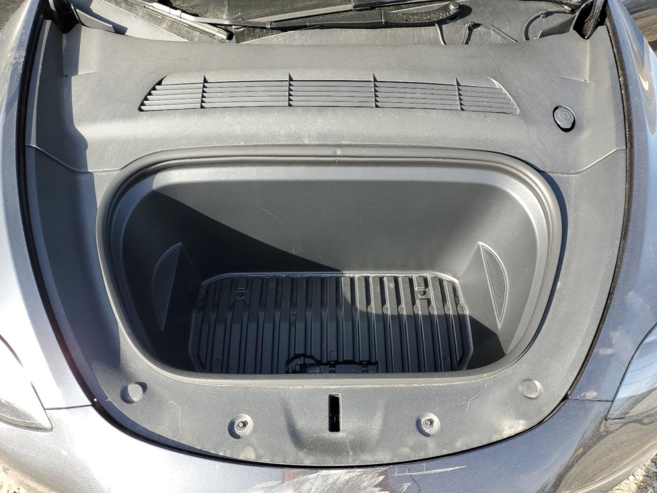 2024 TESLA MODEL Y  VIN:7SAYGDEE4RA281227