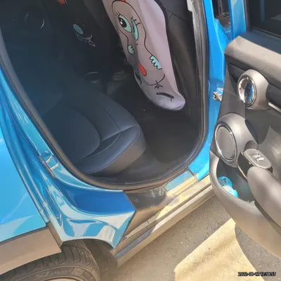 2018 MINI Cooper VIN: