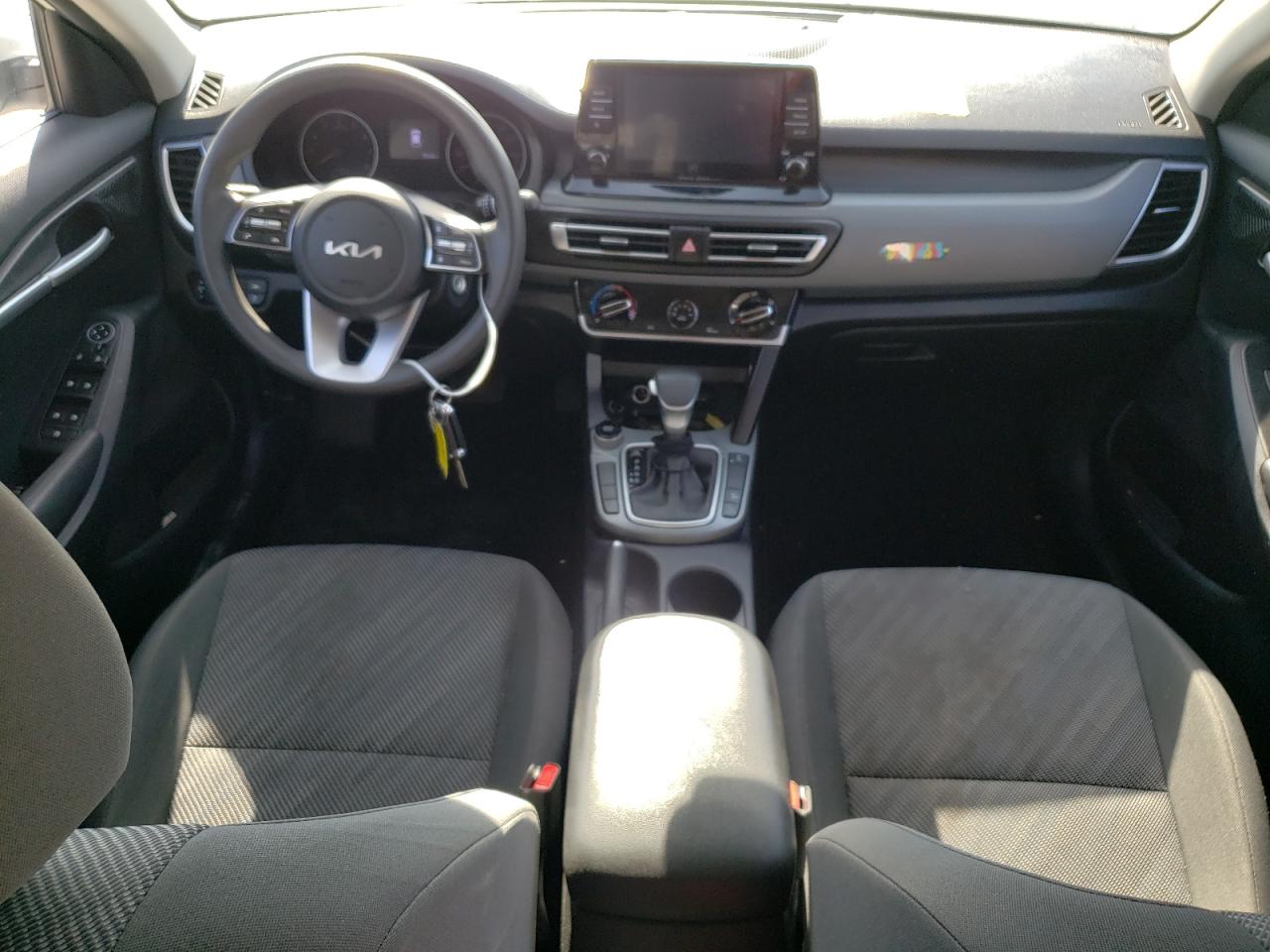 2023 KIA SELTOS LX VIN:KNDEPCAAXP7388222