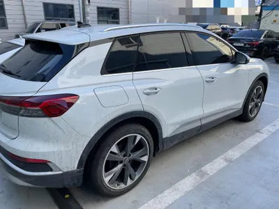 2022 Audi e-tron VIN: