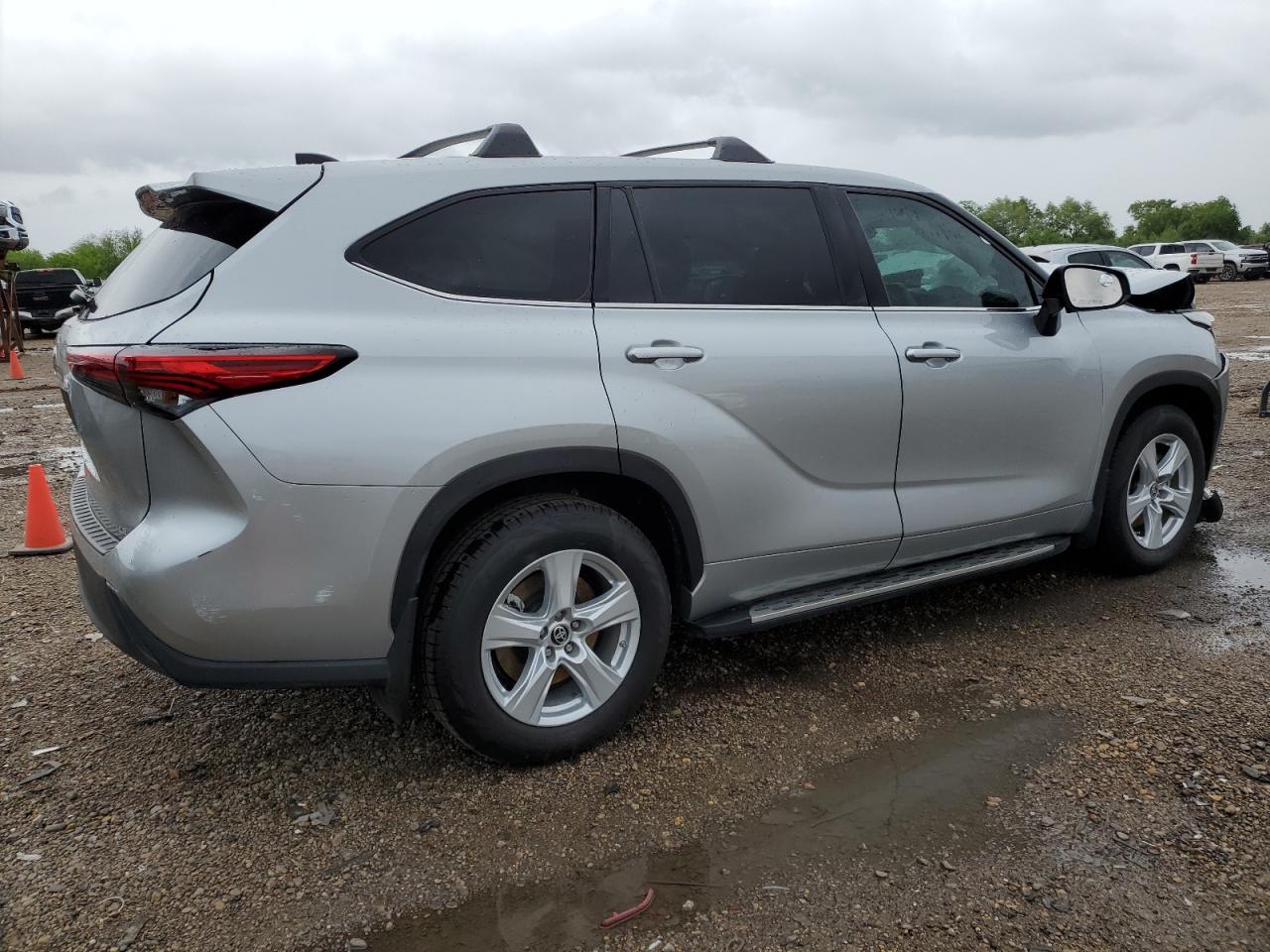 2022 TOYOTA HIGHLANDER L VIN:5TDZZRAH0NS555525