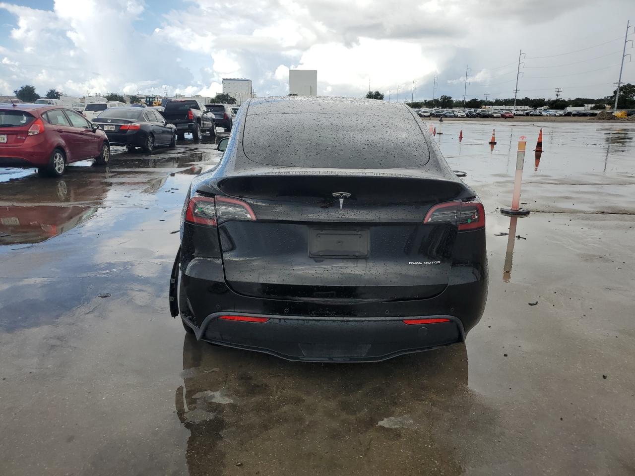 2022 TESLA MODEL Y  VIN:7SAYGDEE5NF337933