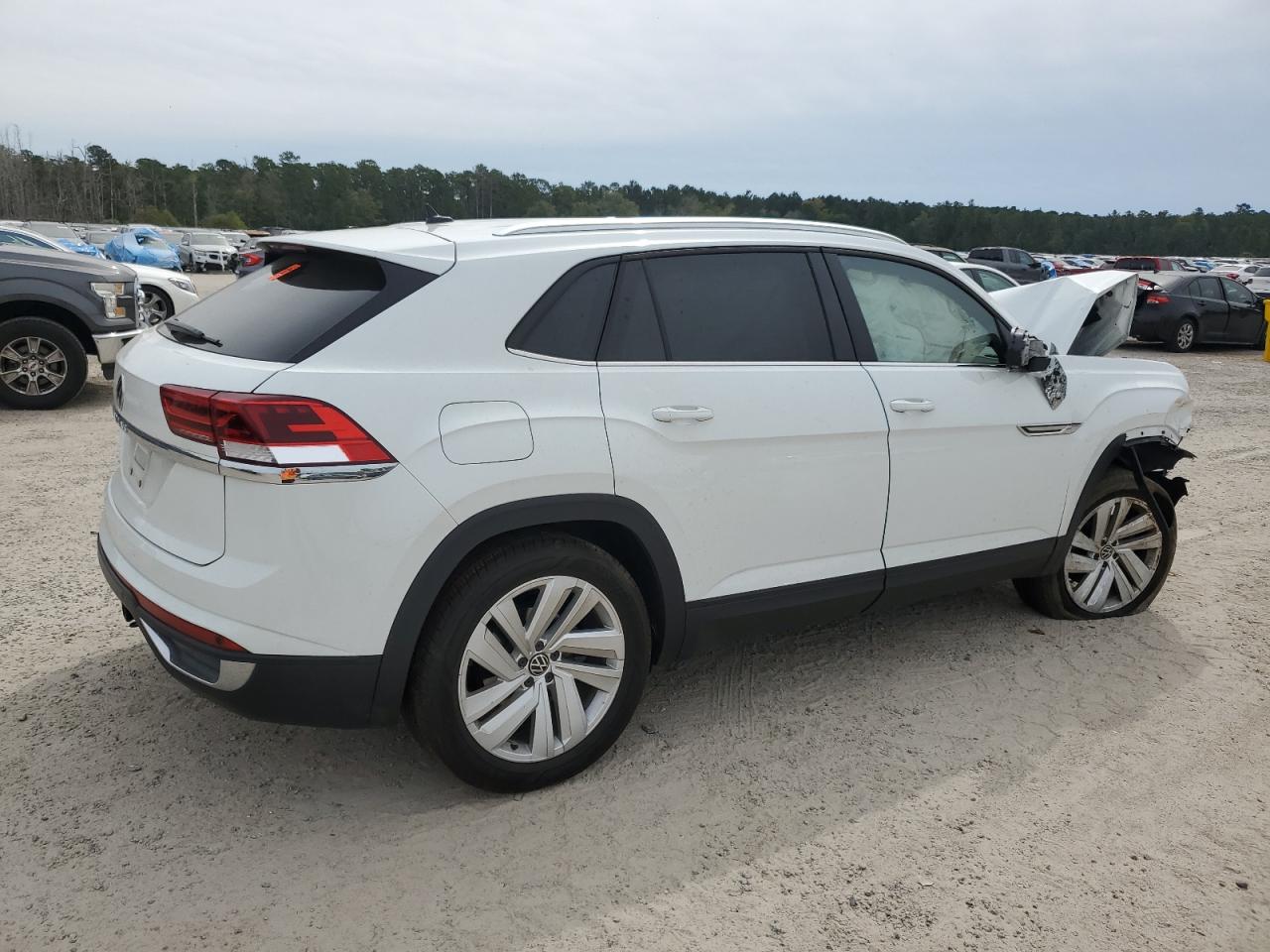 2023 VOLKSWAGEN ATLAS CROSS SPORT SE VIN:1V2WE2CAXPC210463