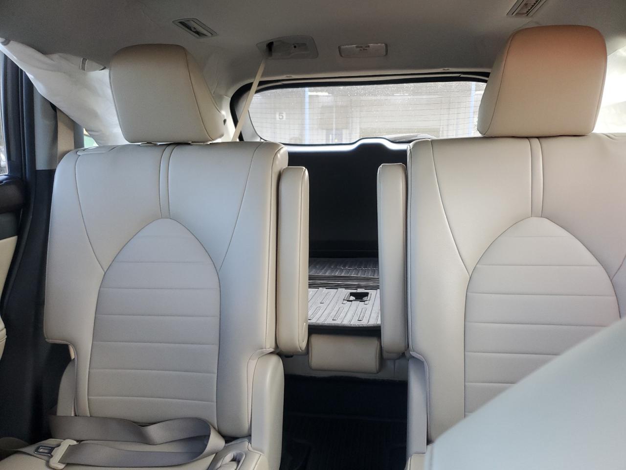 2022 TOYOTA HIGHLANDER XLE VIN:5TDGZRBH1NS184512