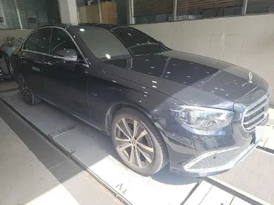 2021 Mercedes-Benz E 300 VIN: